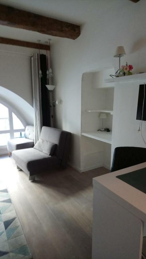 Sam Le Lezard Sarl Apartment Nisa Exterior foto
